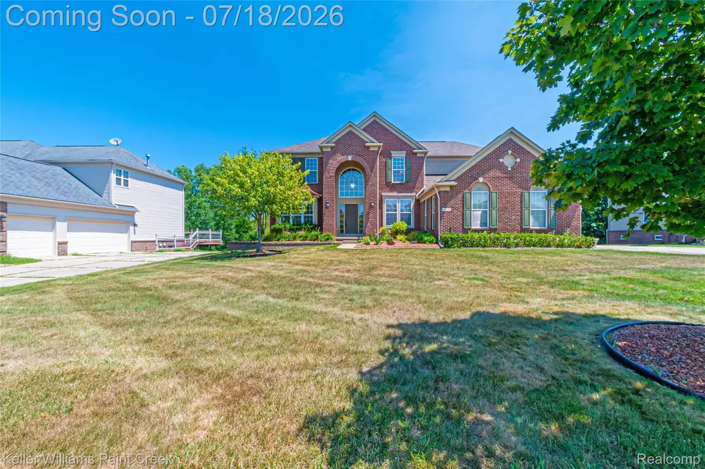 6423 Moonstone Drive Grand Blanc Charter Township MI 48439