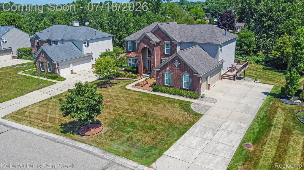 6423 Moonstone Drive Grand Blanc Charter Township MI 48439