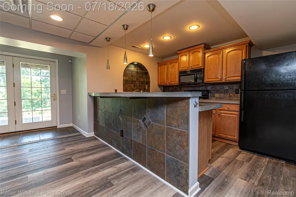 6423 Moonstone Drive Grand Blanc Charter Township MI 48439