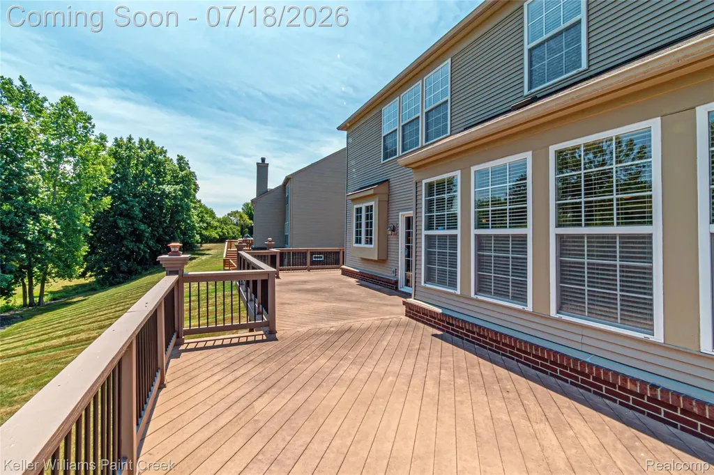 6423 Moonstone Drive Grand Blanc Charter Township MI 48439