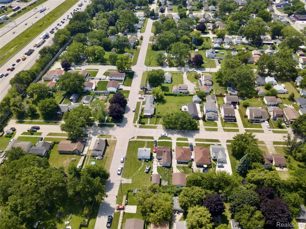 5990 Jackson Street Taylor City MI 48180