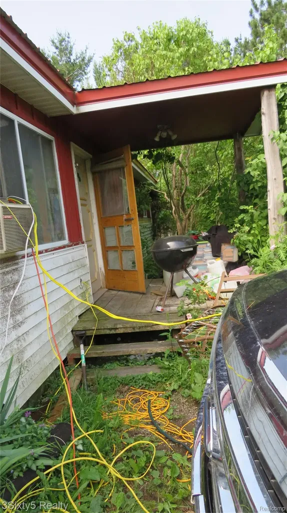 20661 Hackett Lake Highway Presque Isle Township MI 49765