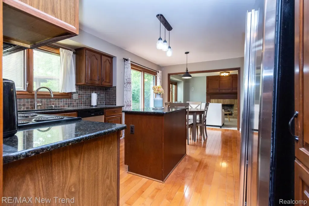 48775 Harvest Drive Plymouth Charter Township MI 48170