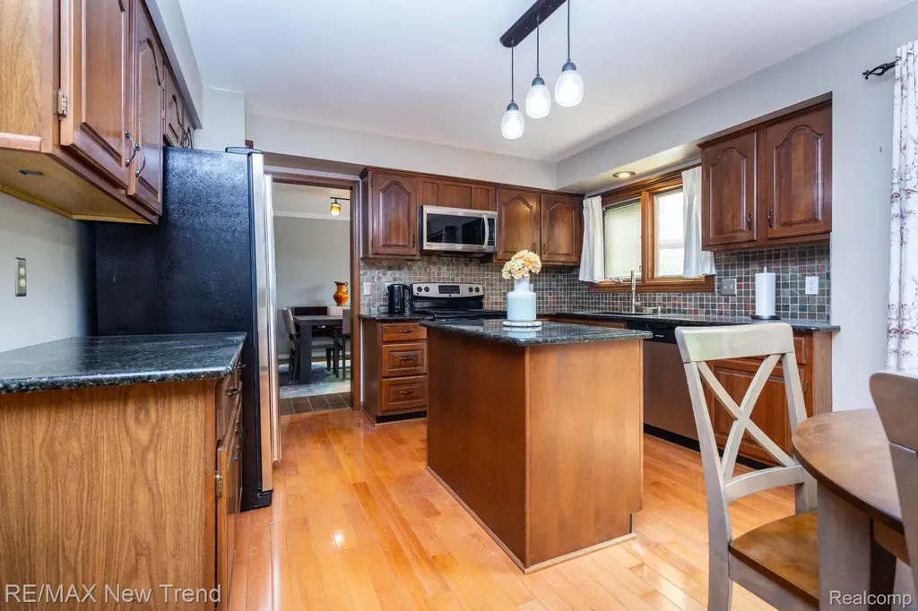 48775 Harvest Drive Plymouth Charter Township MI 48170