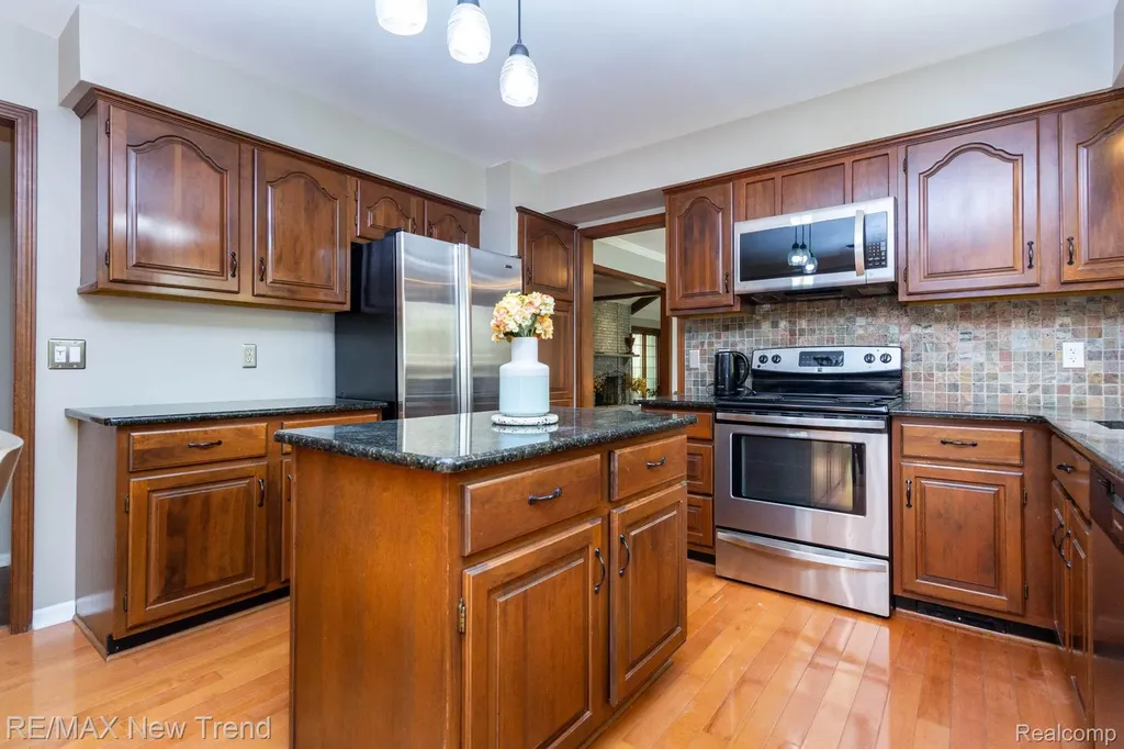 48775 Harvest Drive Plymouth Charter Township MI 48170