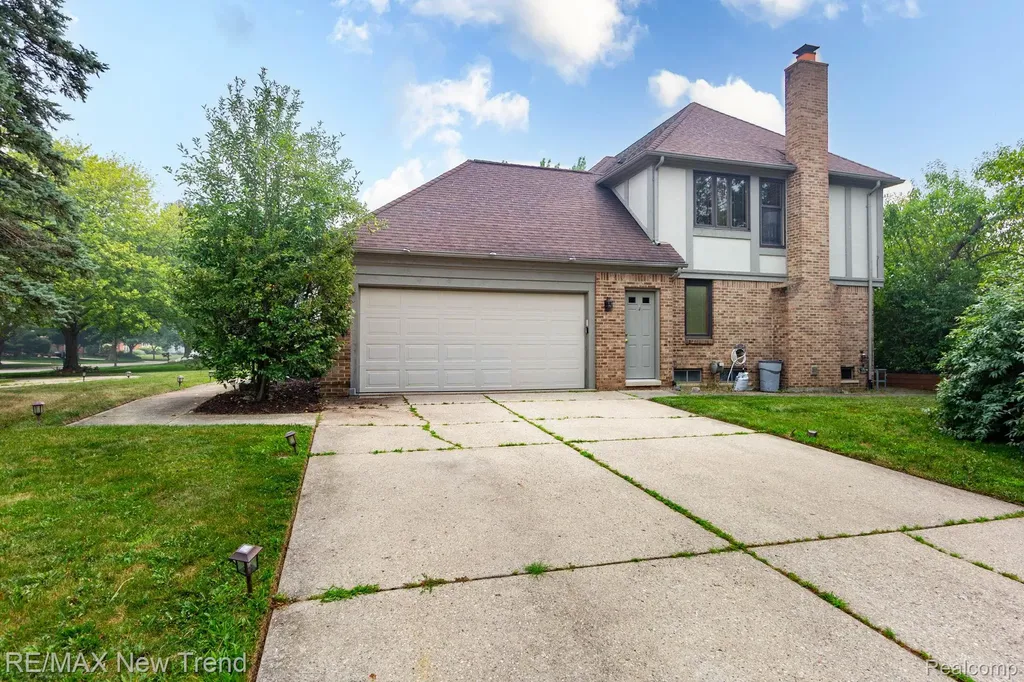 48775 Harvest Drive Plymouth Charter Township MI 48170
