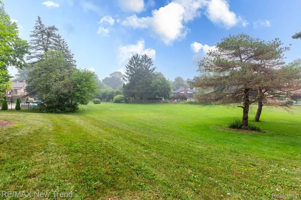 48775 Harvest Drive Plymouth Charter Township MI 48170