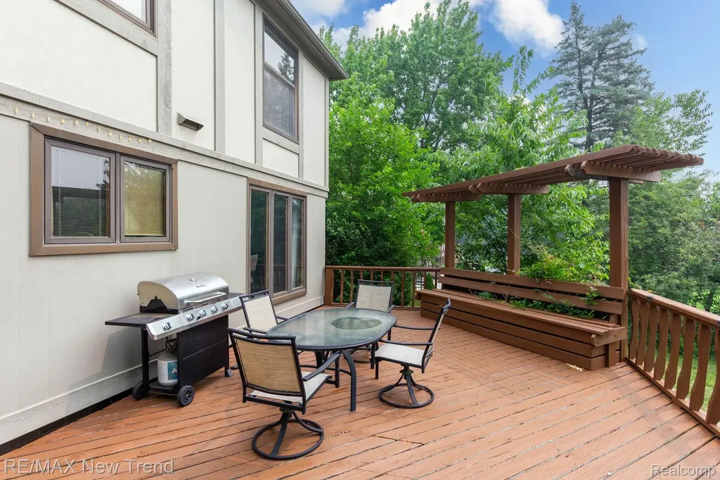 48775 Harvest Drive Plymouth Charter Township MI 48170