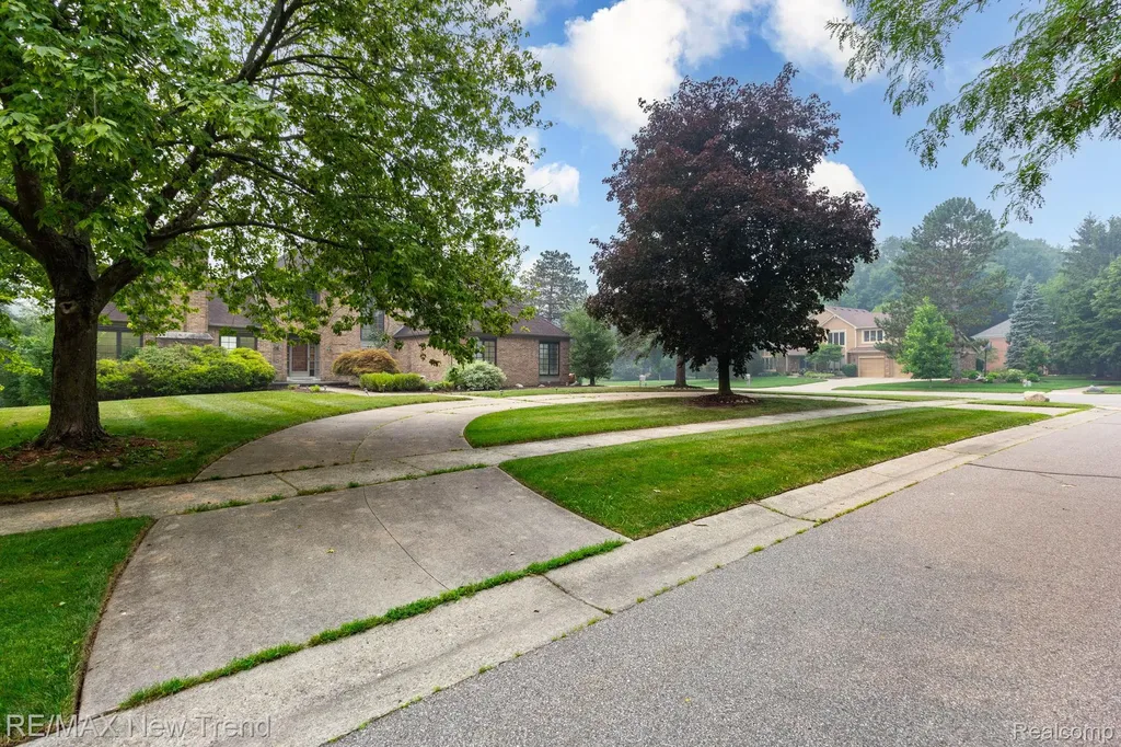 48775 Harvest Drive Plymouth Charter Township MI 48170