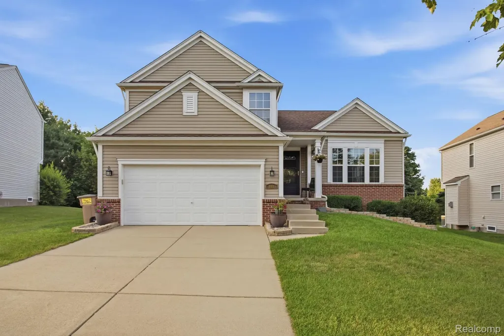 866 Canyon Creek Drive Holly Township MI 48442