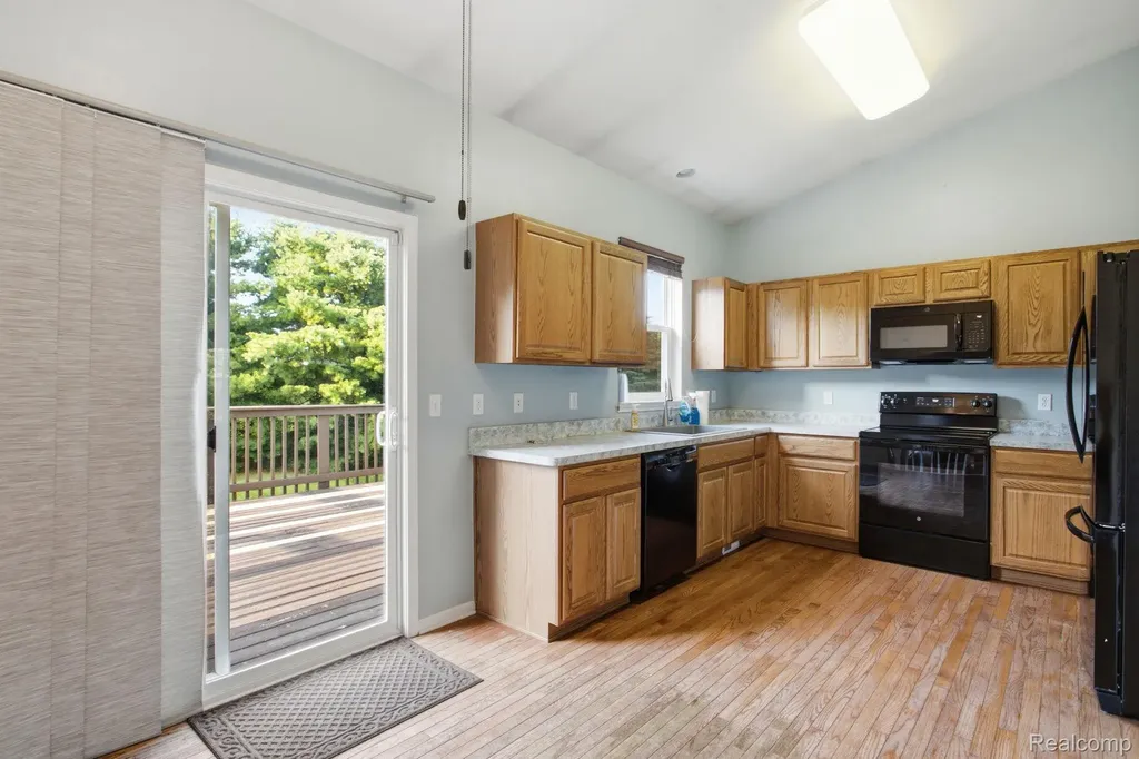 866 Canyon Creek Drive Holly Township MI 48442
