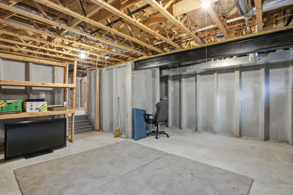 866 Canyon Creek Drive Holly Township MI 48442