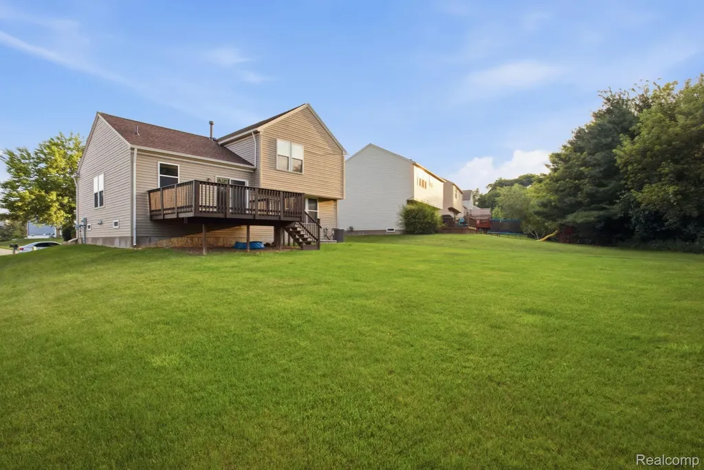 866 Canyon Creek Drive Holly Township MI 48442