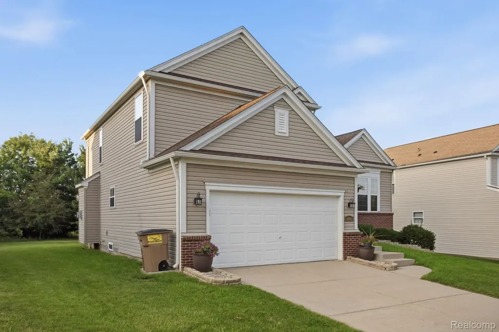 866 Canyon Creek Drive Holly Township MI 48442