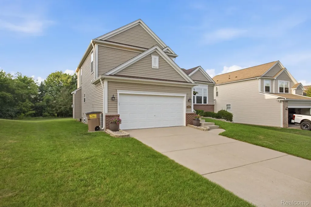 866 Canyon Creek Drive Holly Township MI 48442