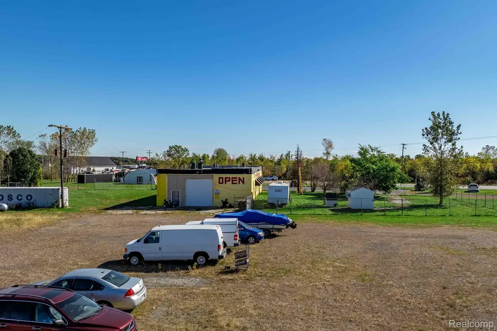 10125 Telegraph Road Ash Township MI 48117