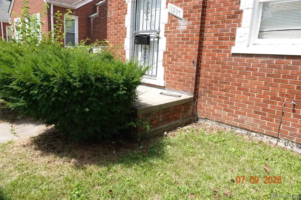11207 Rossiter Street Detroit City MI 48224