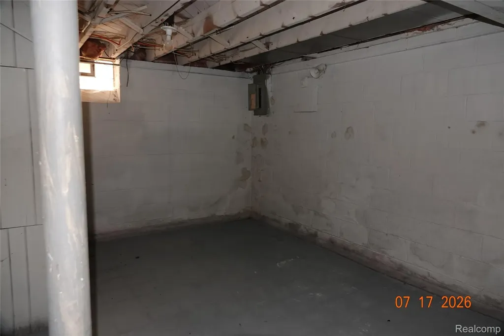 11207 Rossiter Street Detroit City MI 48224