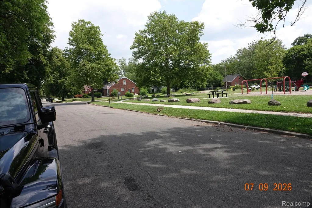 11207 Rossiter Street Detroit City MI 48224