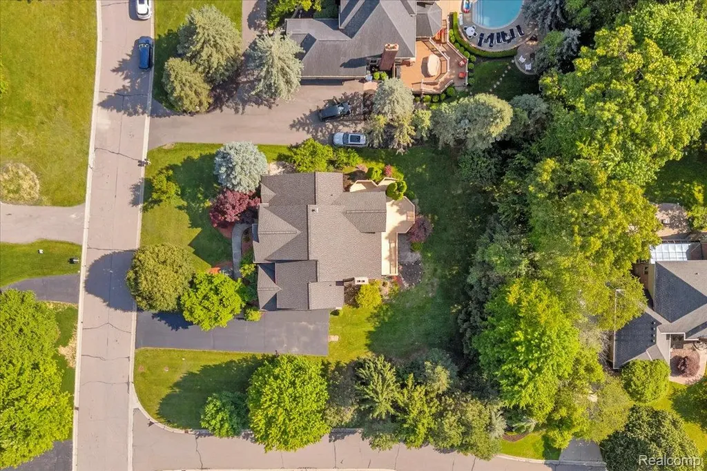 1781 Westridge Drive Rochester Hills City MI 48306