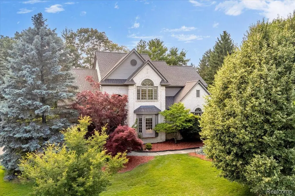 1781 Westridge Drive Rochester Hills City MI 48306