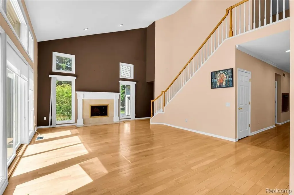 1781 Westridge Drive Rochester Hills City MI 48306