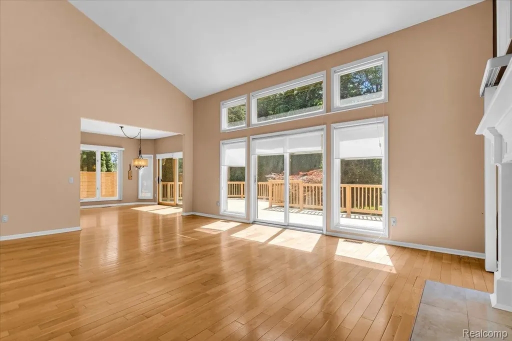 1781 Westridge Drive Rochester Hills City MI 48306