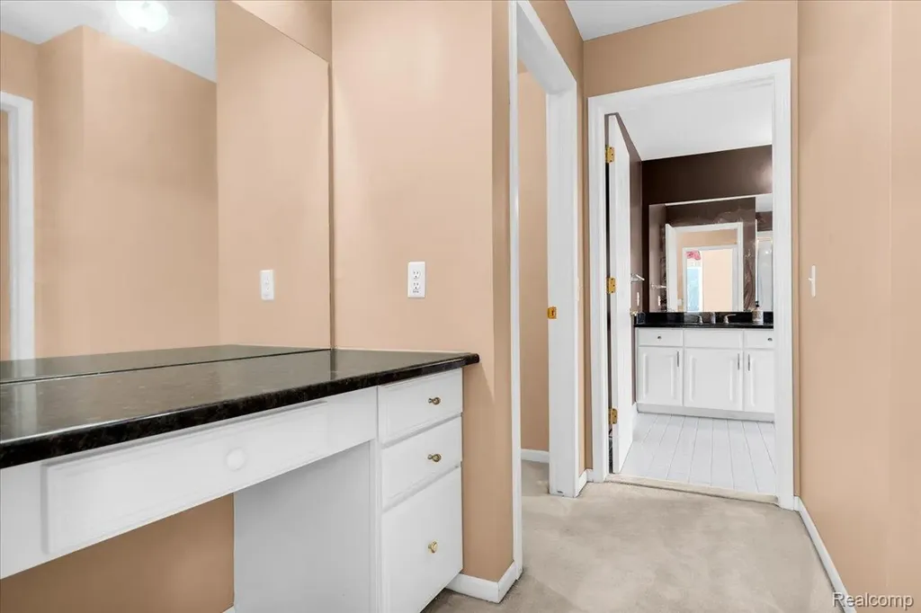 1781 Westridge Drive Rochester Hills City MI 48306