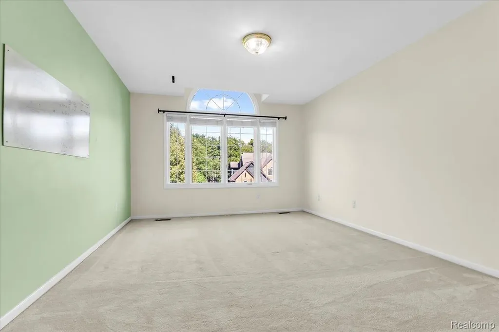 1781 Westridge Drive Rochester Hills City MI 48306
