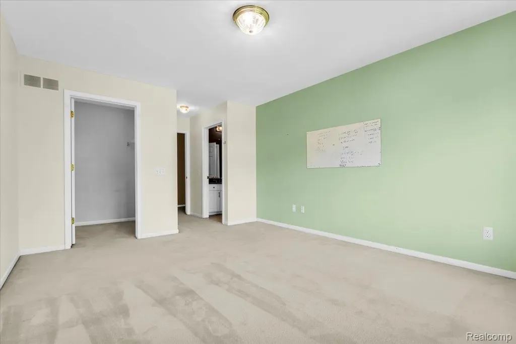 1781 Westridge Drive Rochester Hills City MI 48306