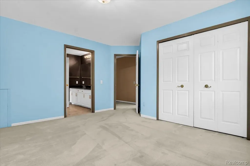 1781 Westridge Drive Rochester Hills City MI 48306