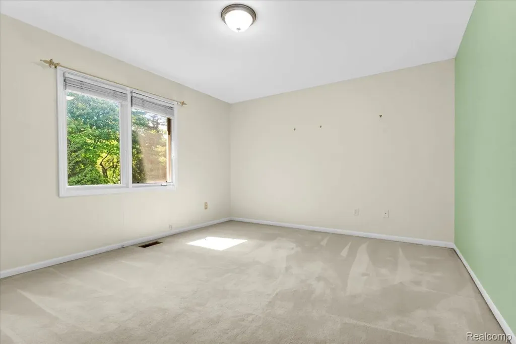 1781 Westridge Drive Rochester Hills City MI 48306