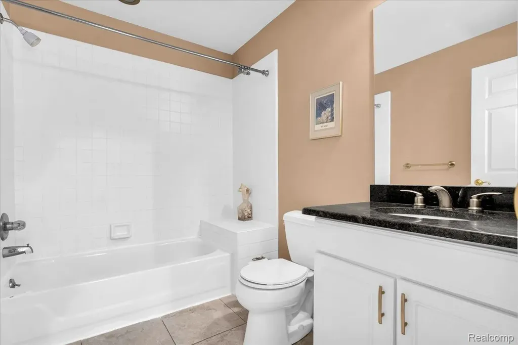 1781 Westridge Drive Rochester Hills City MI 48306