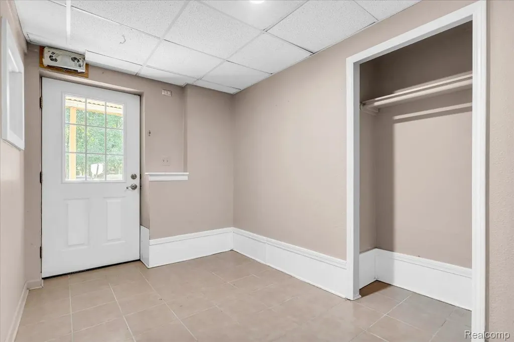 1781 Westridge Drive Rochester Hills City MI 48306
