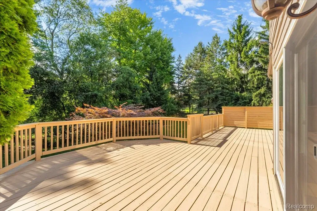 1781 Westridge Drive Rochester Hills City MI 48306