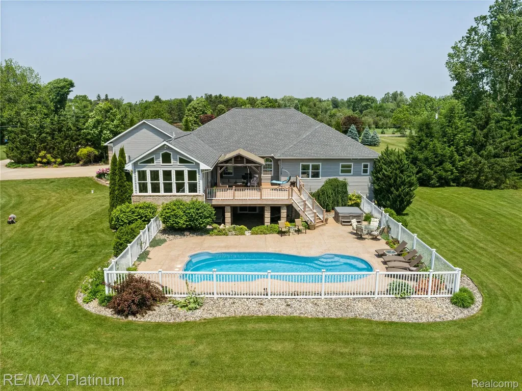 Brighton City MI, 8922 Mcclements Road