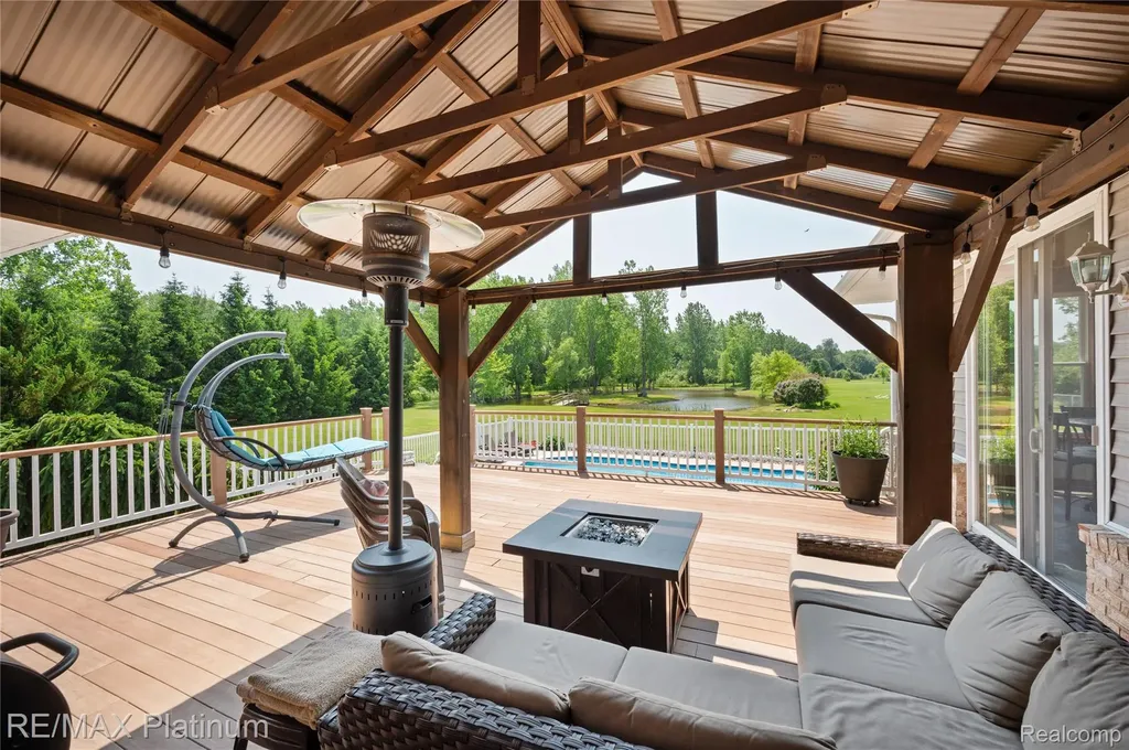 8922 Mcclements Road Brighton City MI 48114