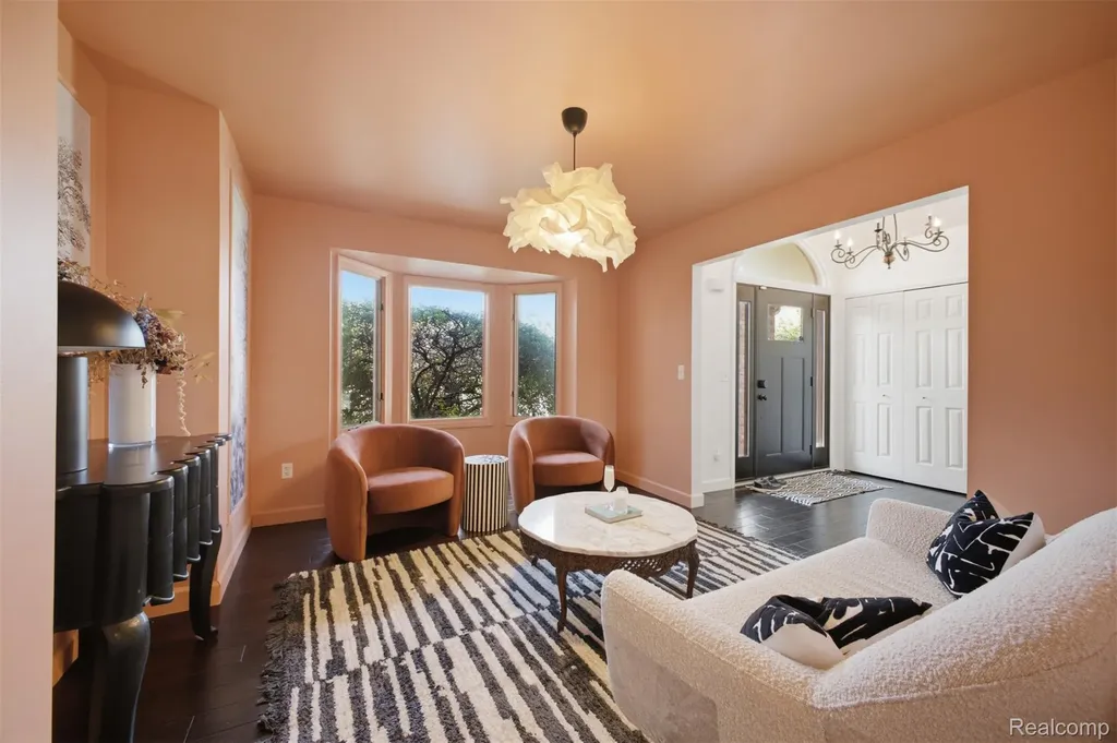49324 Stratford Drive Chesterfield Township MI 48047