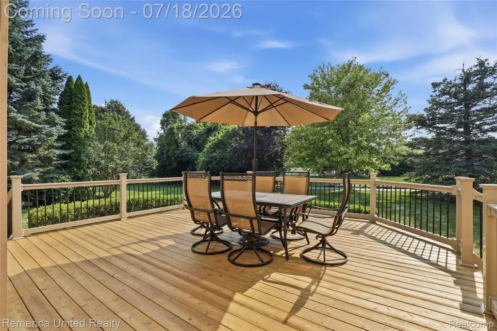 16724 Abby Circle Northville Township MI 48168