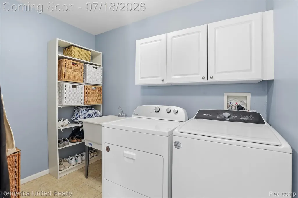 16724 Abby Circle Northville Township MI 48168