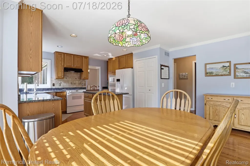 16724 Abby Circle Northville Township MI 48168