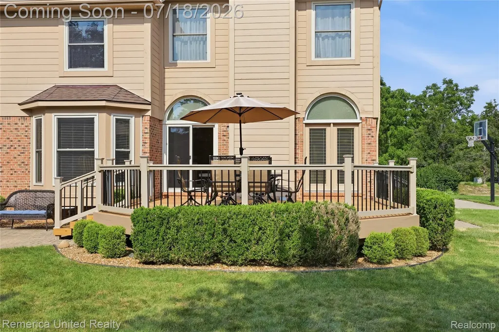 16724 Abby Circle Northville Township MI 48168