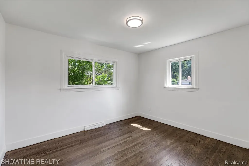 3708 Baybrook Drive Waterford Charter Township MI 48329