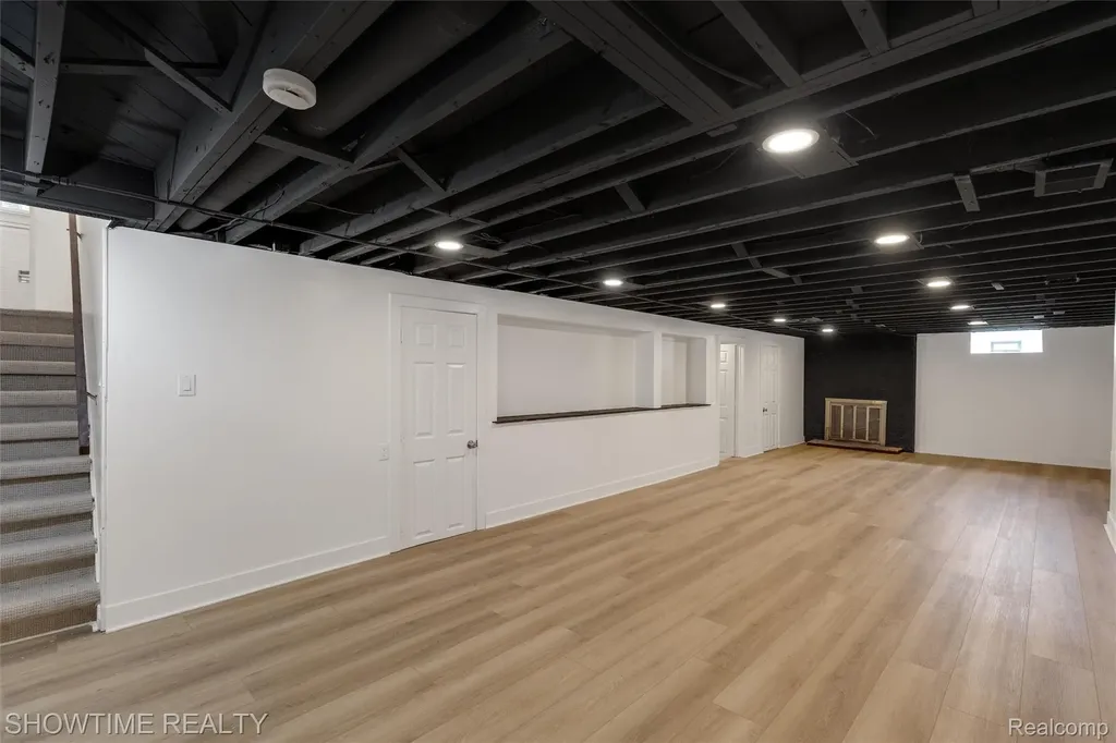 3708 Baybrook Drive Waterford Charter Township MI 48329