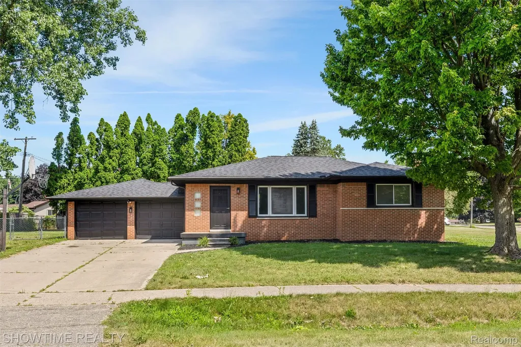 3708 Baybrook Drive Waterford Charter Township MI 48329