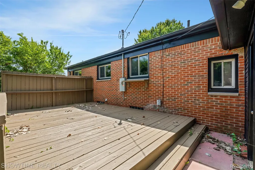 3708 Baybrook Drive Waterford Charter Township MI 48329