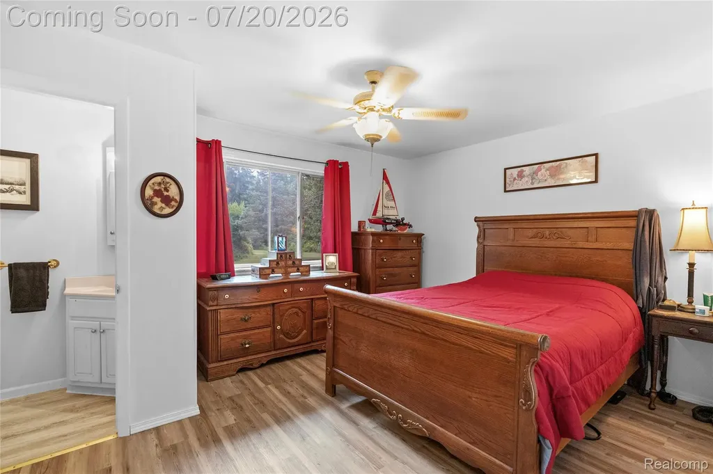 6280 Smith Road Fenton Charter Township MI 48451
