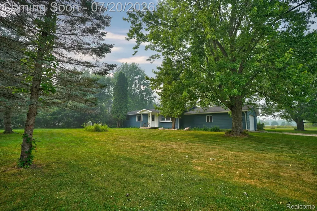 6280 Smith Road Fenton Charter Township MI 48451