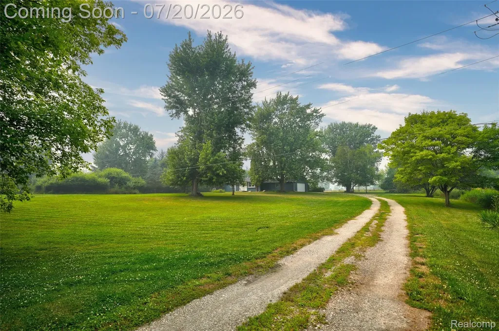 6280 Smith Road Fenton Charter Township MI 48451
