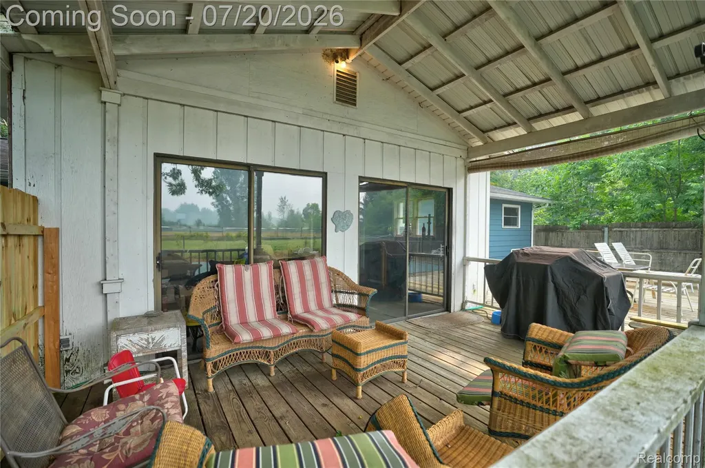 6280 Smith Road Fenton Charter Township MI 48451